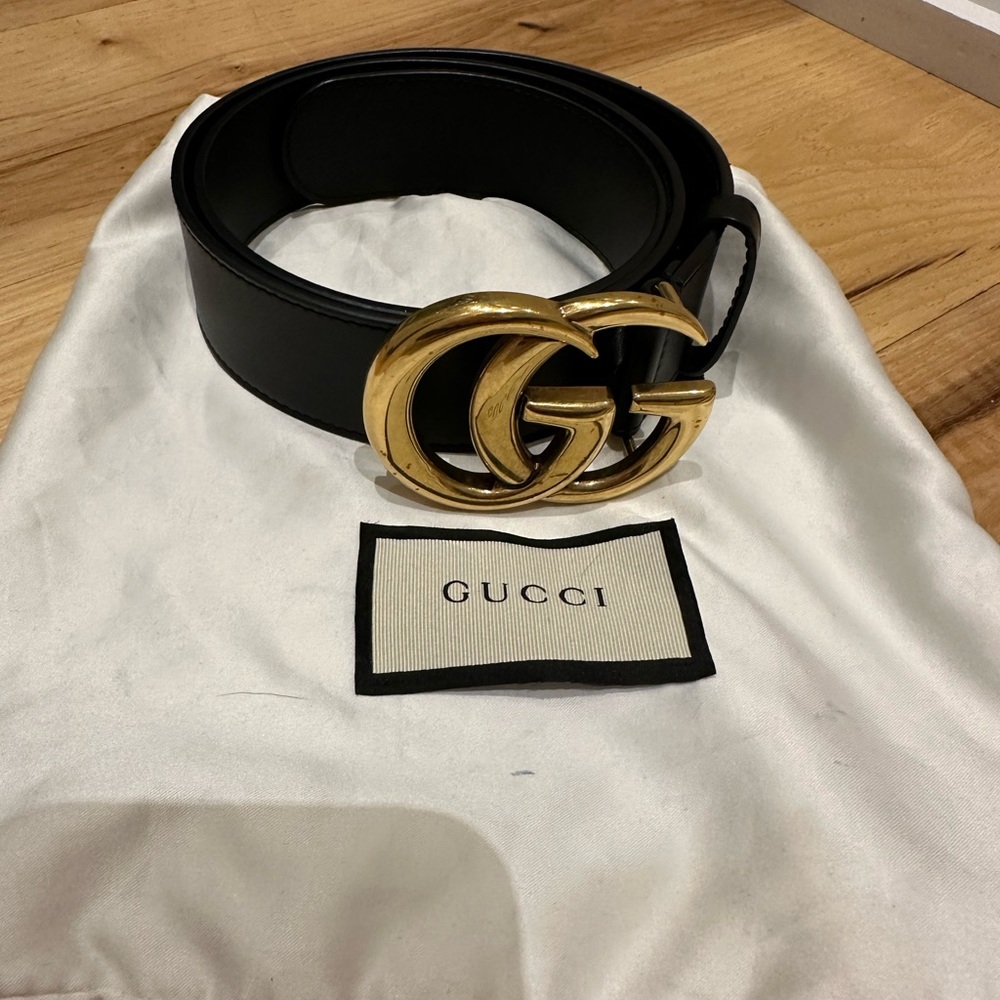 Gucci black belt
